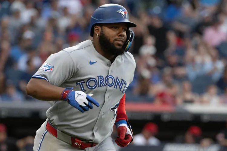 Guerrero Drives In 5 Runs, Blue Jays Rout Guardians 11-0 To Tighten AL Wild-Card Race